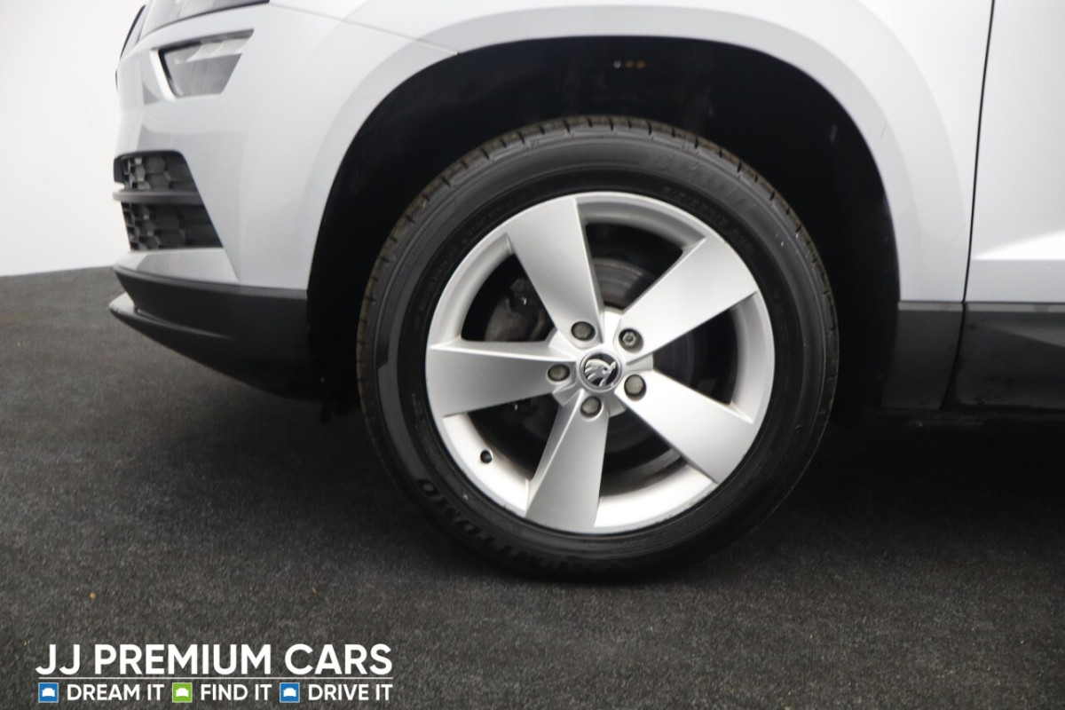 SKODA KAROQ 1.5 TSI ACT SE SUV 5DR PETROL MANUAL EURO 6 (S/S) (150 PS) - 2019 - £14,500