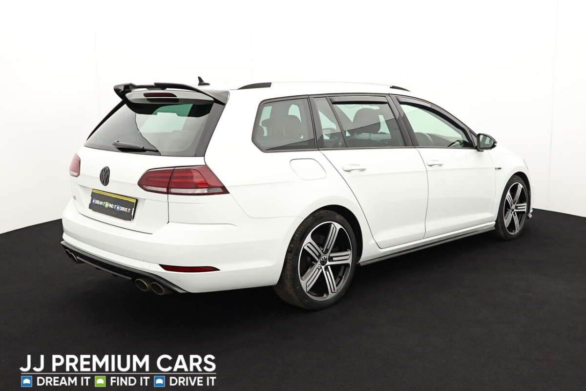 VOLKSWAGEN GOLF 2.0 R TSI 4MOTION DSG 5D AUTO 296 BHP BLUETOOTH, HEATED FRONT SEATS, DAB - 2019 - £19,795