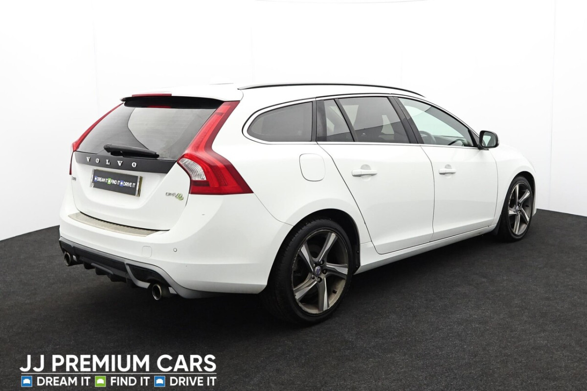 VOLVO V60 1.6D DRIVE R-DESIGN ESTATE 5DR DIESEL MANUAL EURO 5 (S/S) (115 PS) - 2012 - £4,301