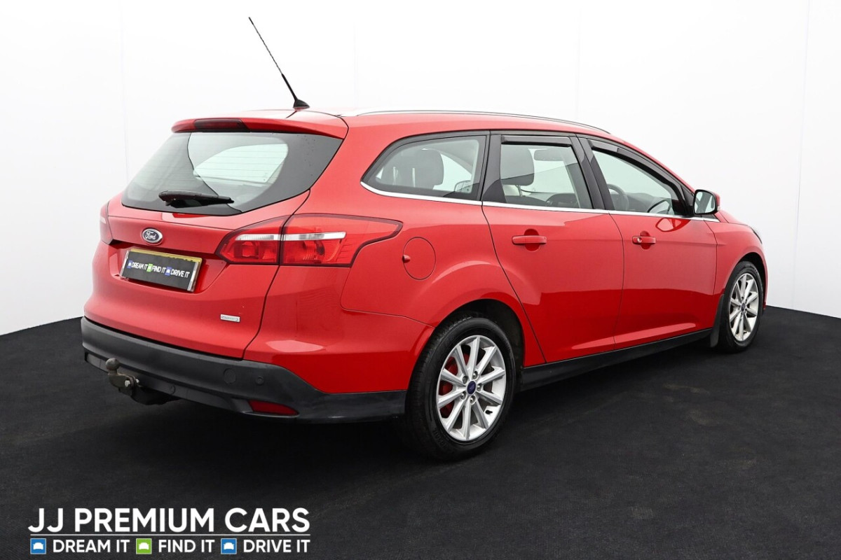 FORD FOCUS 1.0 TITANIUM 5D AUTO 124 BHP REAR PARKING SENSORS - 2016 - £7,301