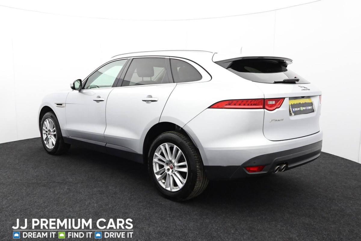 JAGUAR F-PACE 2.0 PORTFOLIO AWD 5D AUTO 178 BHP HEATED FRONT SEATS, BLUETOOTH, DAB - 2017 - £19,000