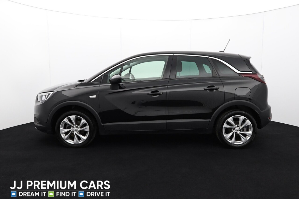 VAUXHALL CROSSLAND X 1.2 TECH LINE NAV S/S 5D 129 BHP APPLE CAR PLAY + ANDROID AUTO - 2018 - £7,801