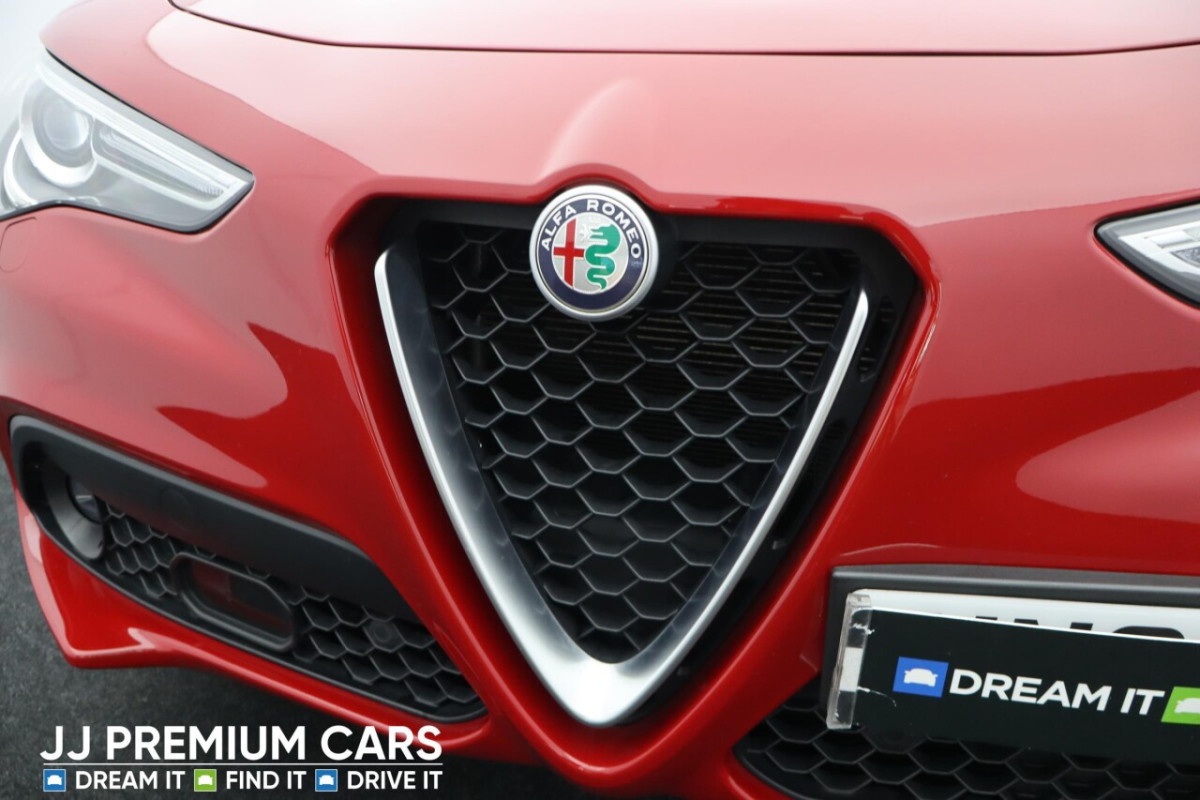 ALFA ROMEO STELVIO 2.2 TD SPECIALE SUV 5DR DIESEL AUTO Q4 AWD EURO 6 (S/S) (210 PS) - 2019 - £21,800