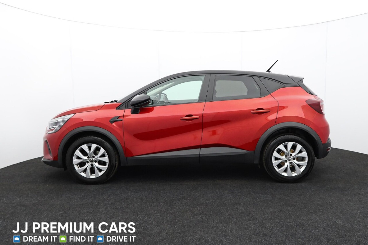 RENAULT CAPTUR 1.3 ICONIC TCE 5D 139 BHP WIRELESS CHARGING PAD, BLUETOOTH - 2021 - £12,000