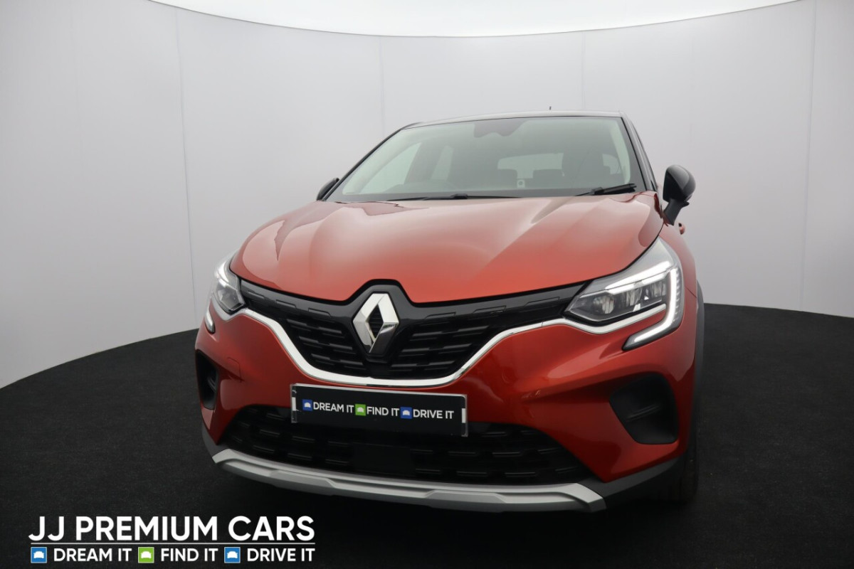 RENAULT CAPTUR 1.3 ICONIC TCE 5D 139 BHP WIRELESS CHARGING PAD, BLUETOOTH - 2021 - £12,000