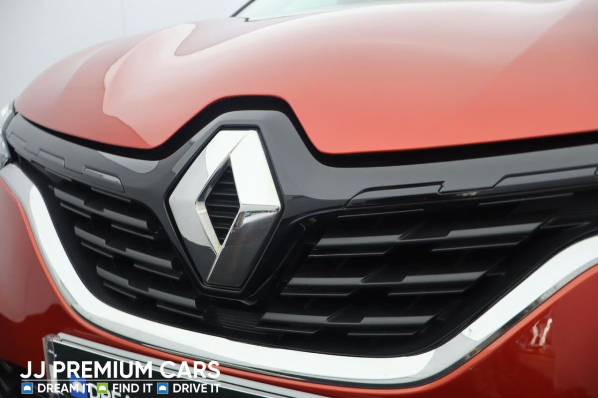 RENAULT CAPTUR 1.3 ICONIC TCE 5D 139 BHP WIRELESS CHARGING PAD, BLUETOOTH - 2021 - £12,000