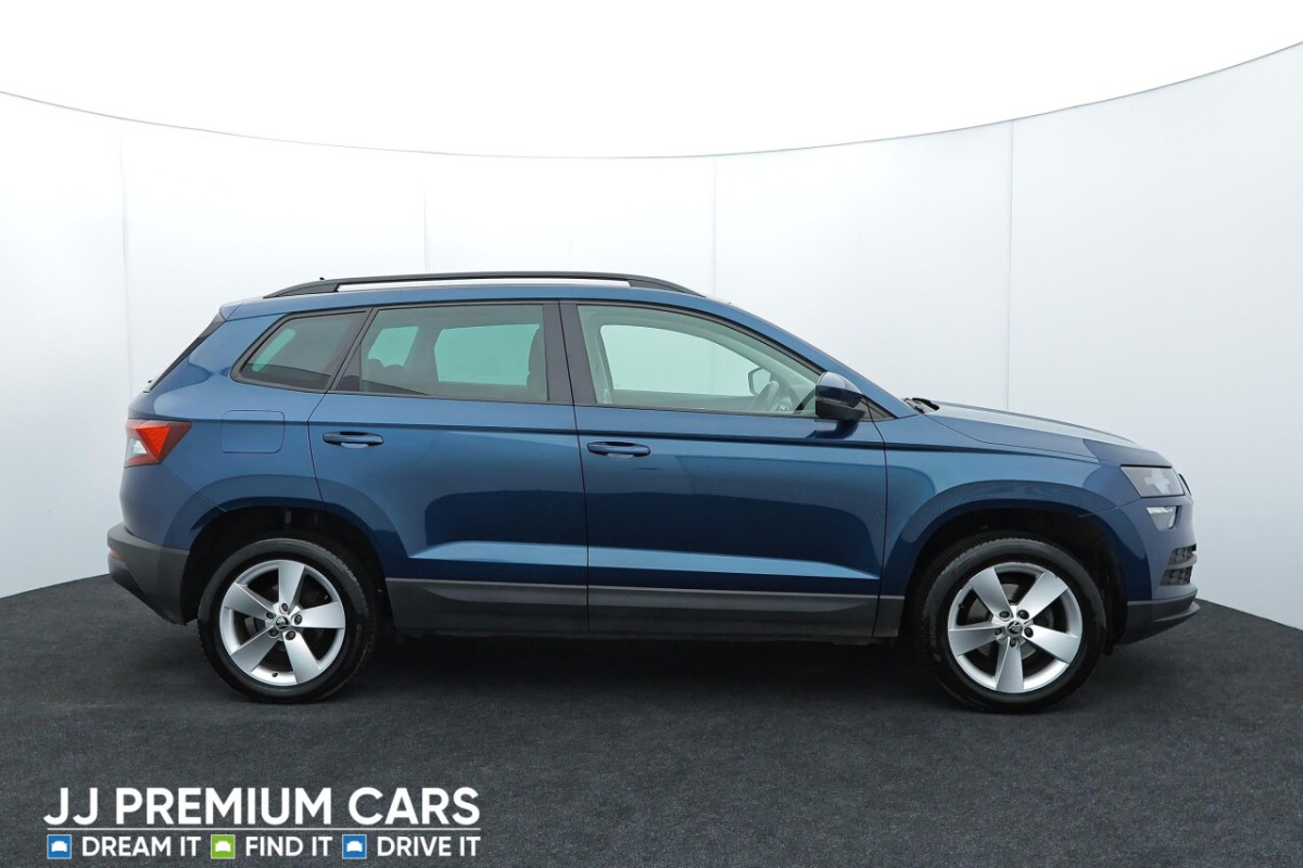 SKODA KAROQ 1.0 SE TSI 5D 114 BHP - 2020 - £13,200