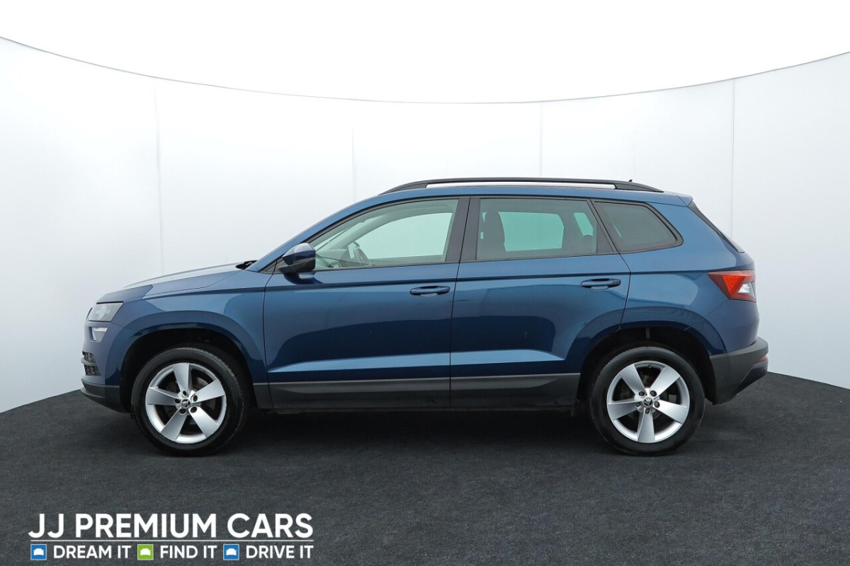 SKODA KAROQ 1.0 SE TSI 5D 114 BHP - 2020 - £13,200