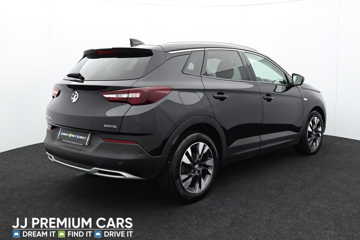 VAUXHALL GRANDLAND X 1.2 SRI NAV 5D 129 BHP F+R PARKING SENSORS, BLUETOOTH, DAB - 2020 - £11,301