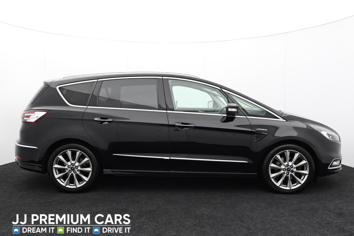 FORD S-MAX 2.0 VIGNALE 5D 238 BHP - 2017 - £18,500