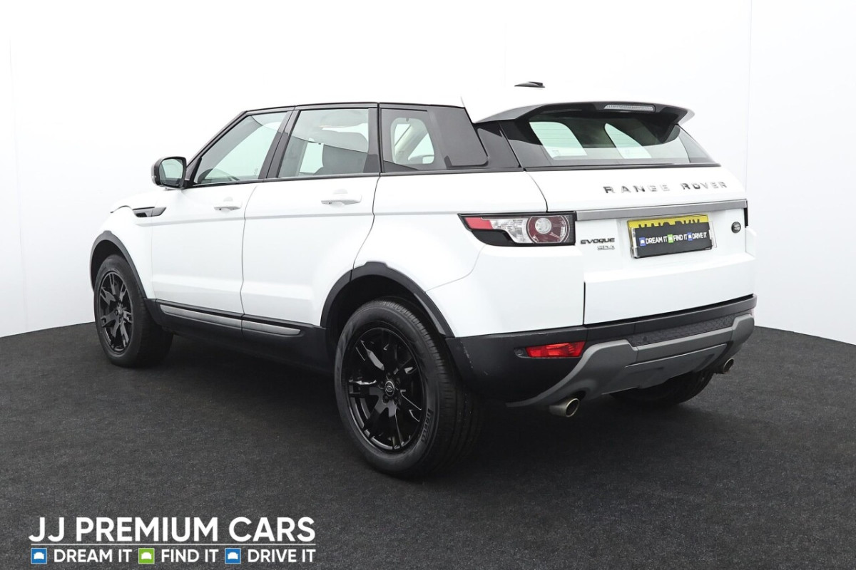 LAND ROVER RANGE ROVER EVOQUE 2.2 SD4 PURE SUV 5DR DIESEL AUTO 4WD EURO 5 (190 PS) HEATED FRONT SEATS, BL - 2013 - £7,801