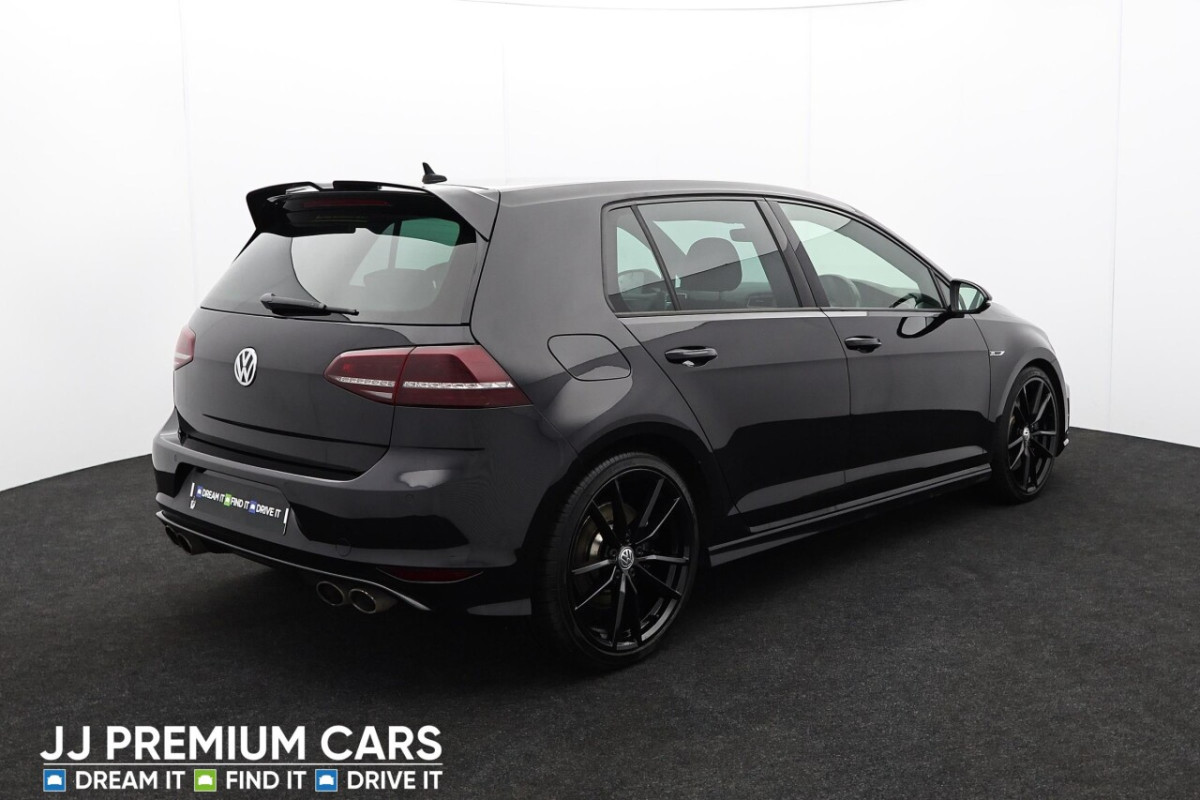 VOLKSWAGEN GOLF 2.0 TSI BLUEMOTION TECH R HATCHBACK 5DR PETROL DSG 4MOTION EURO 6 (S/S) (31 - 2017 - £17,301