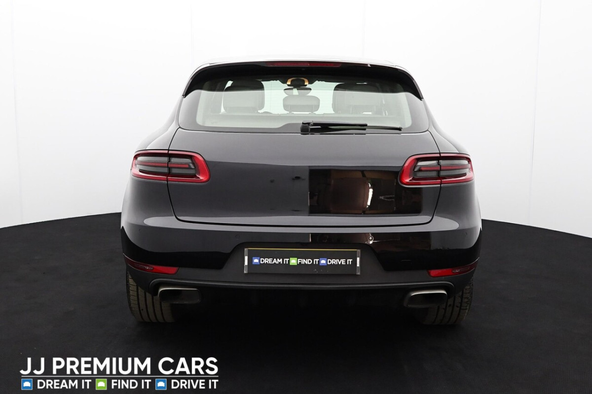 PORSCHE MACAN 2.0 PDK 5D AUTO 248 BHP HEATED FRONT SEATS, BLUETOOTH, DAB - 2018 - £25,000