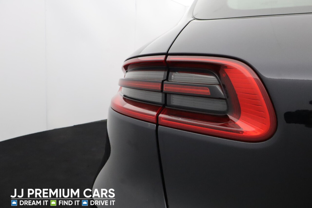 PORSCHE MACAN 2.0 PDK 5D AUTO 248 BHP HEATED FRONT SEATS, BLUETOOTH, DAB - 2018 - £25,000