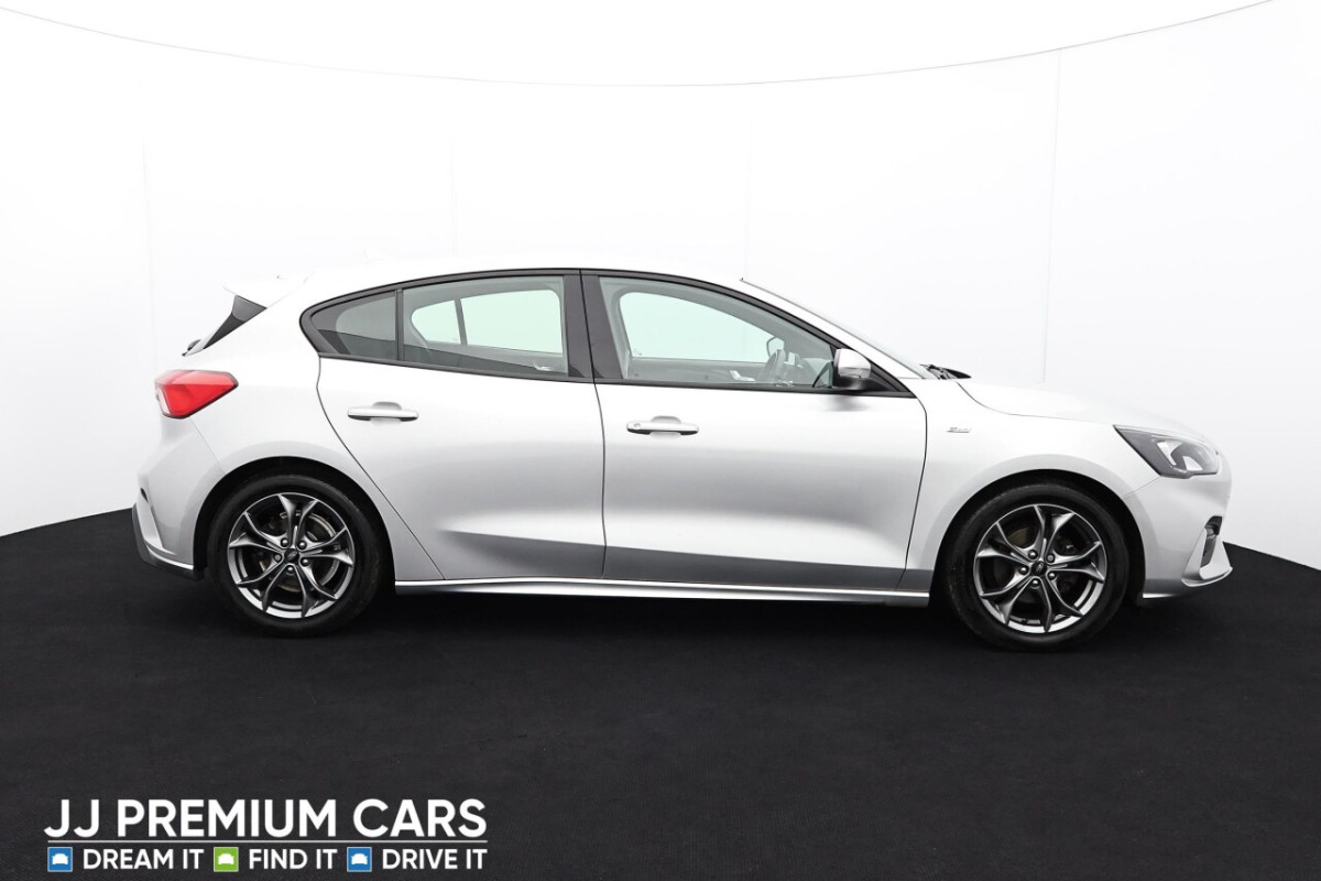 FORD FOCUS 1.0 ST-LINE 5D 124 BHP BLUETOOTH, VOICE CONTROL - 2019 - £9,781