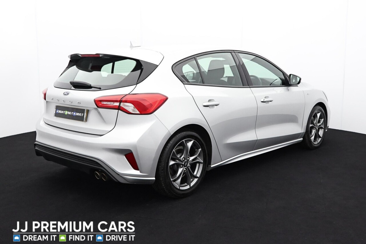 FORD FOCUS 1.0 ST-LINE 5D 124 BHP BLUETOOTH, VOICE CONTROL - 2019 - £9,781