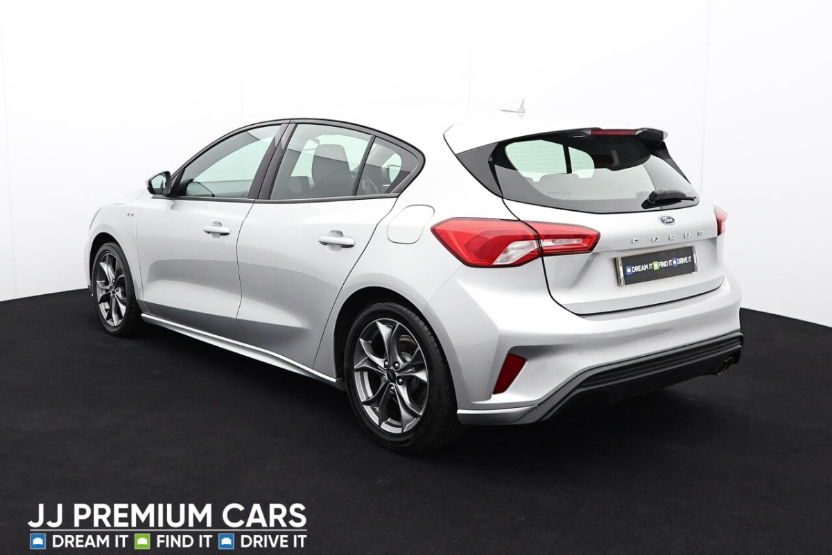 FORD FOCUS 1.0 ST-LINE 5D 124 BHP BLUETOOTH, VOICE CONTROL - 2019 - £9,781