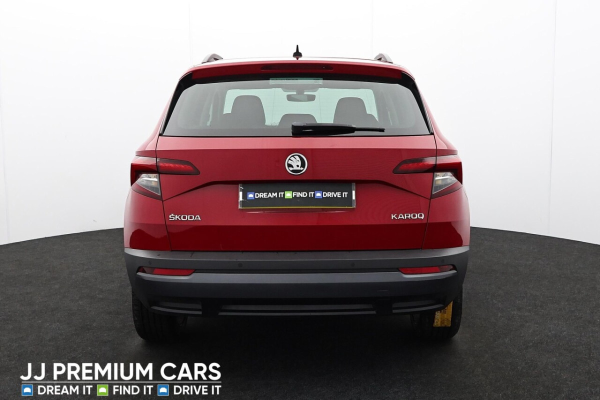 SKODA KAROQ 1.0 SE TSI 5D 114 BHP DUAL ZONE CLIMATE CONTROL - 2019 - £12,299