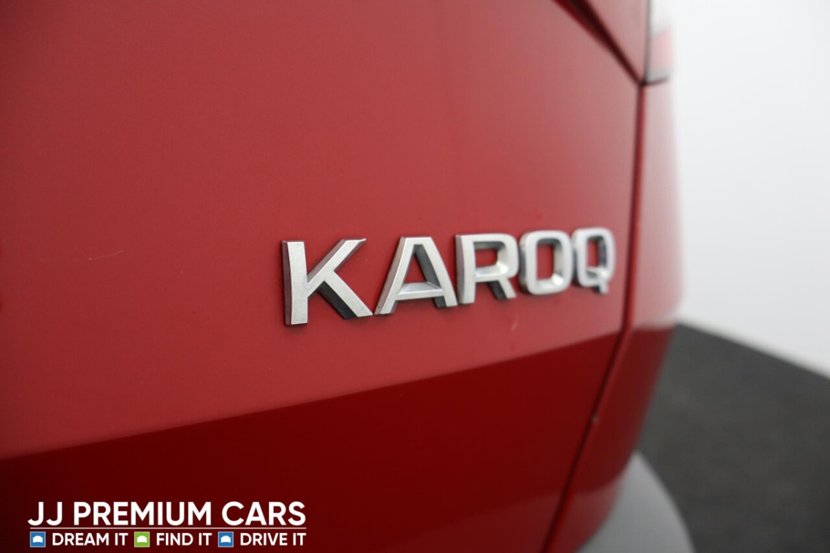 SKODA KAROQ 1.0 SE TSI 5D 114 BHP DUAL ZONE CLIMATE CONTROL - 2019 - £12,299