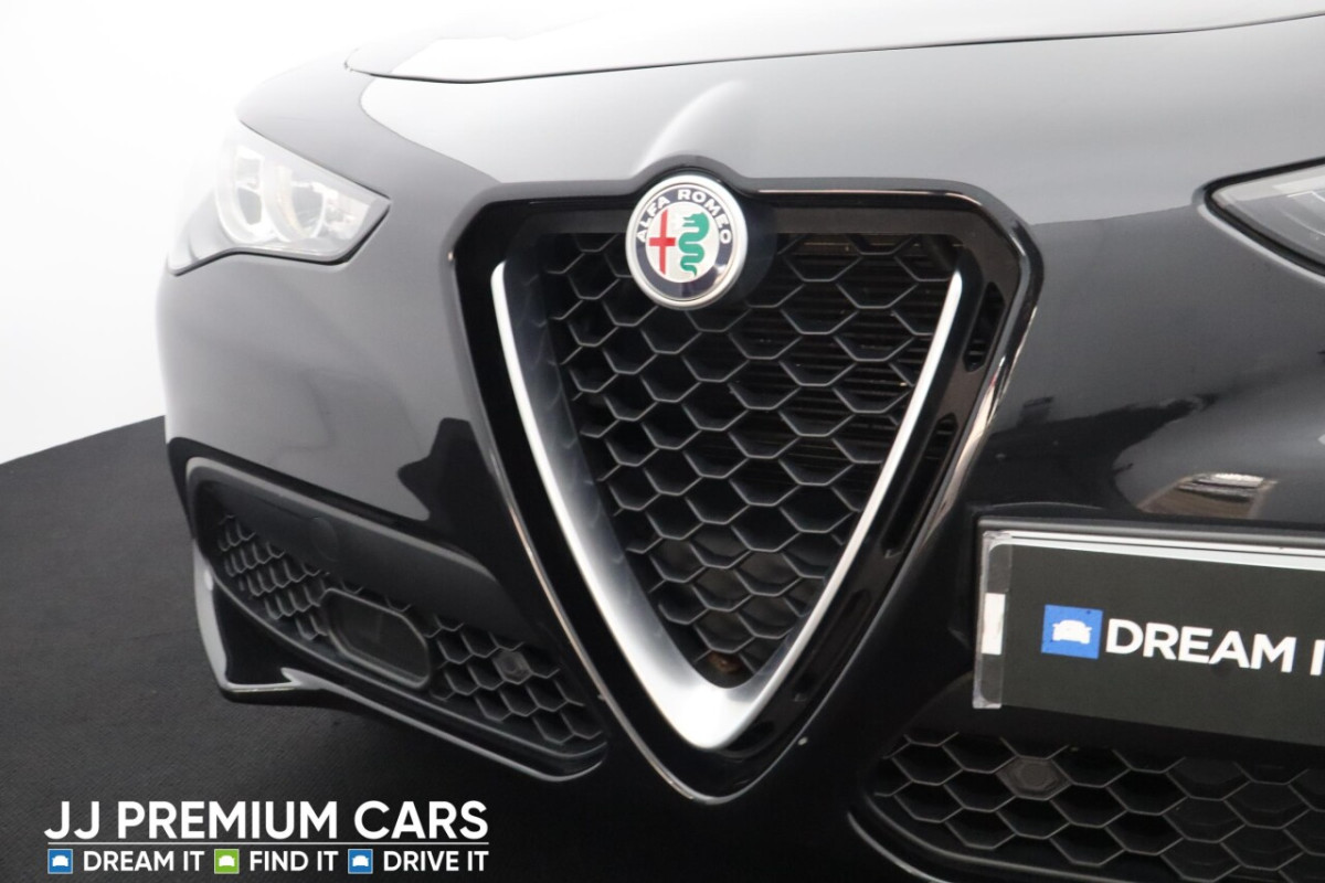 ALFA ROMEO STELVIO 2.0 TB SUPER 5D 198 BHP BLUETOOTH, VOICE CONTROL, SAT NAV - 2020 - £18,500