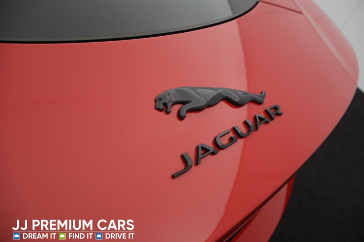 JAGUAR F-TYPE 3.0 V6 COUPE 2DR PETROL AUTO EURO 6 (S/S) (340 PS) PAN ROOF, VARIABLE SPORT - 2015 - £22,500