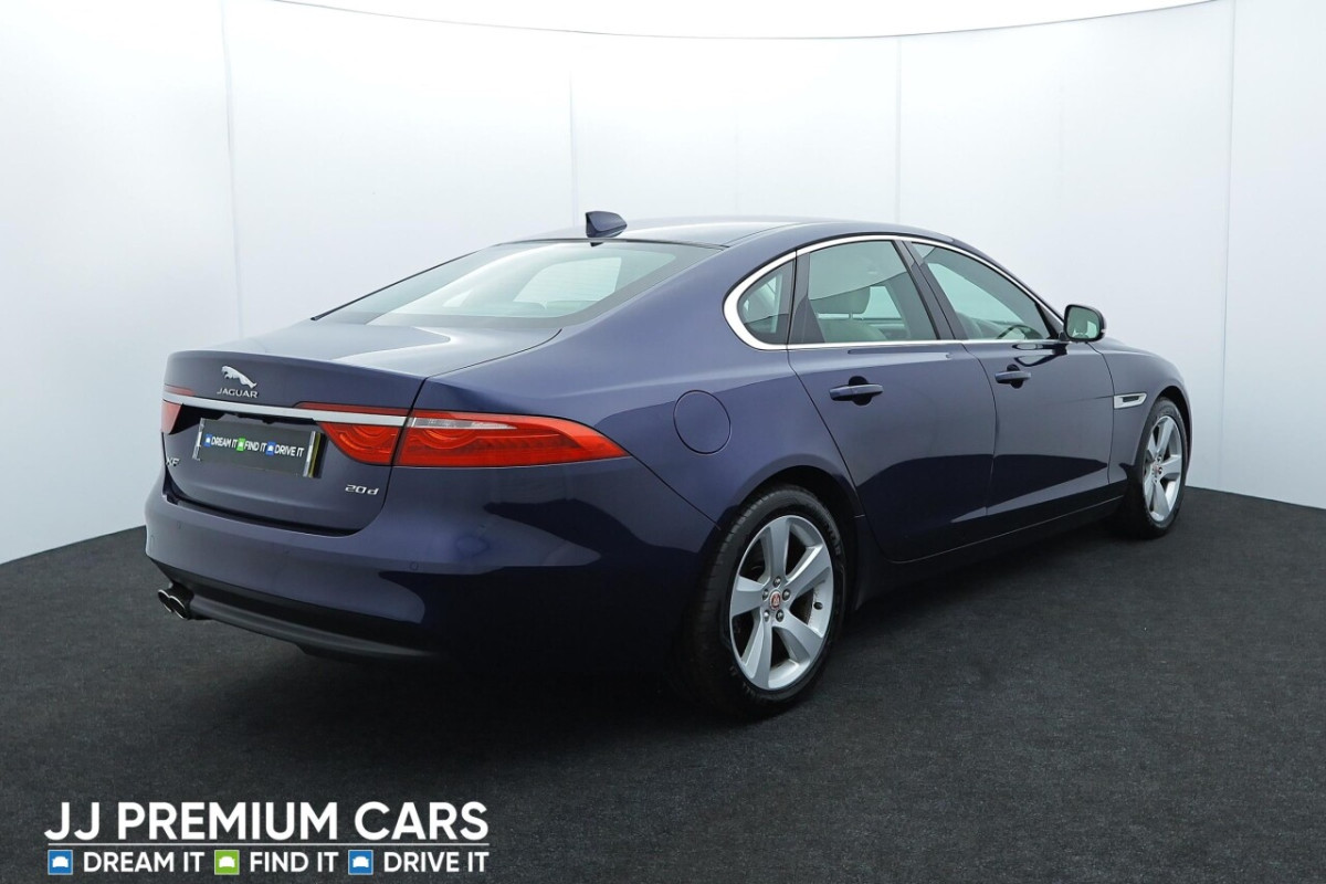 JAGUAR XF 2.0D PORTFOLIO SALOON 4DR DIESEL AUTO EURO 6 (S/S) (180 PS) EURO 6, REV CAM - 2015 - £10,688