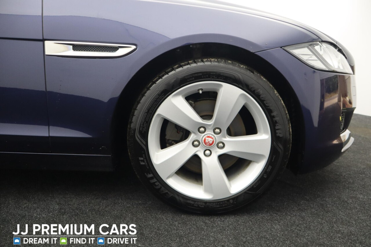 JAGUAR XF 2.0D PORTFOLIO SALOON 4DR DIESEL AUTO EURO 6 (S/S) (180 PS) EURO 6, REV CAM - 2015 - £10,688