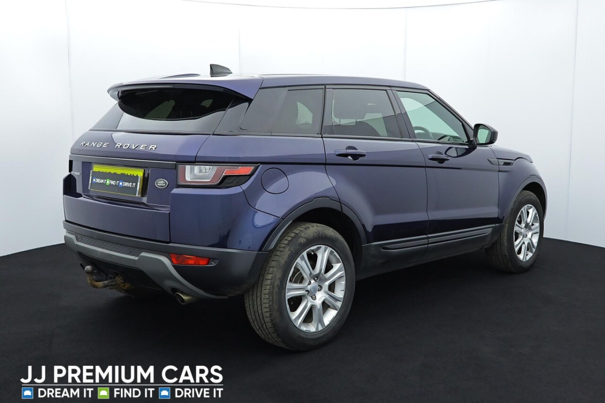 LAND ROVER RANGE ROVER EVOQUE 2.0 TD4 SE TECH MHEV 5D AUTO 178 BHP DAB RADIO, CRUISE CONTROL, SAT NAV - 2019 - £14,000