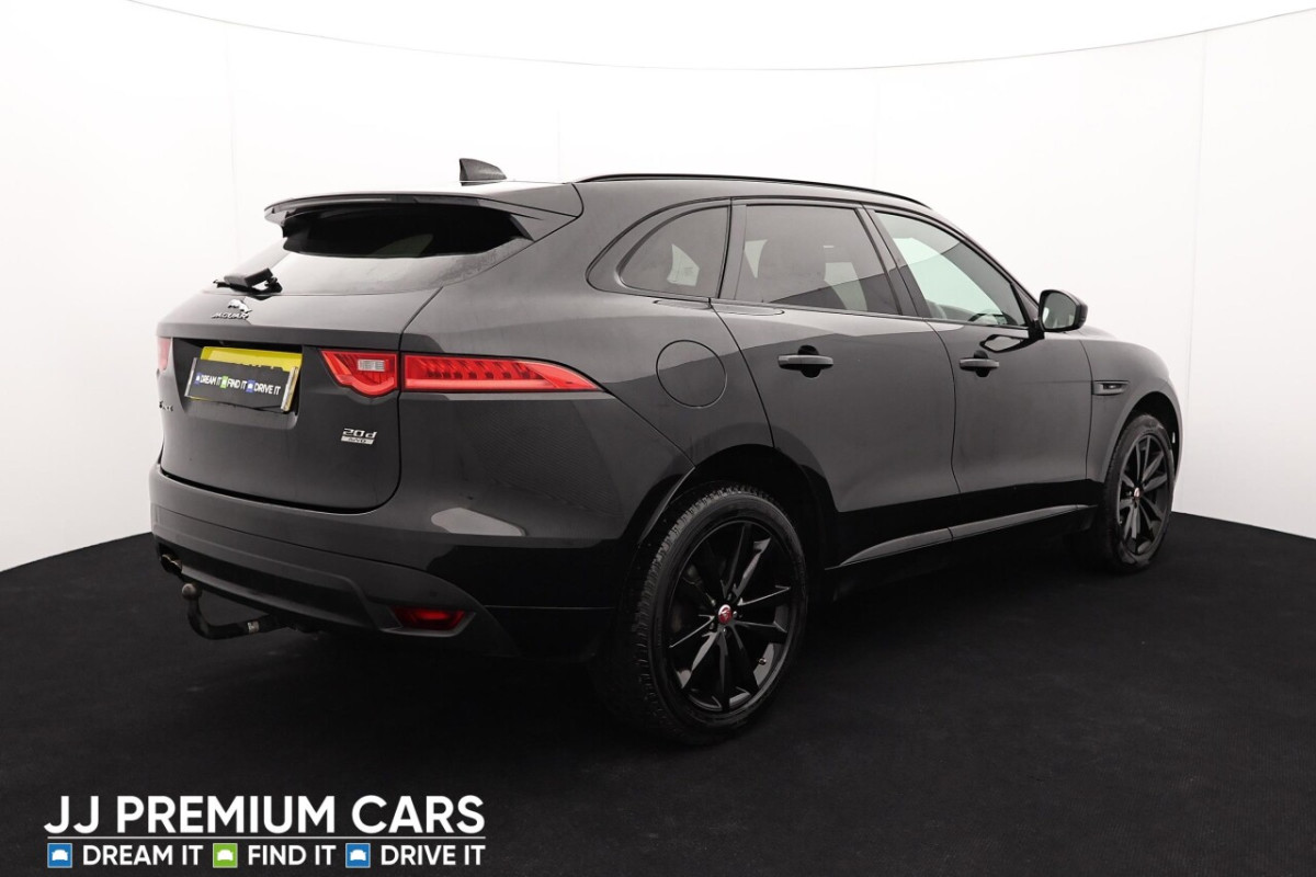 JAGUAR F-PACE 2.0 CHEQUERED FLAG AWD 5D 178 BHP APPLE CAR PLAY + ANDROID AUTO, DAB - 2021 - £21,500