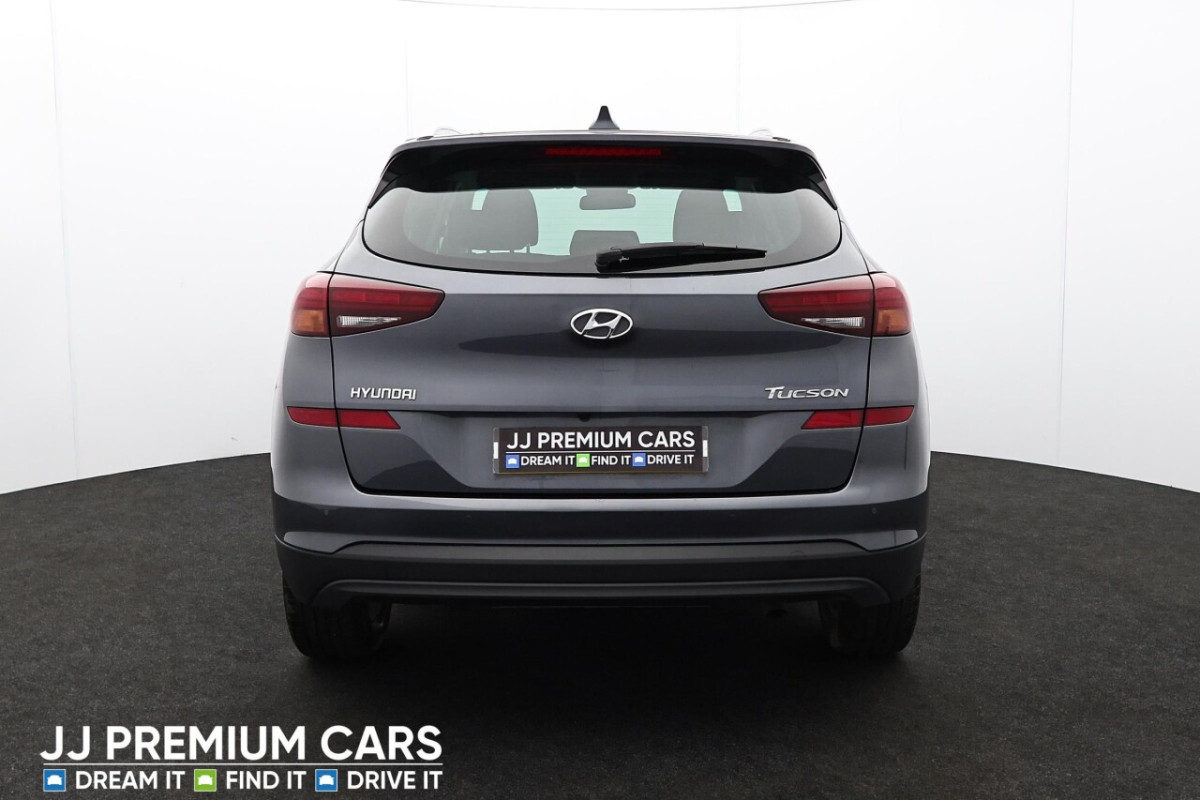 HYUNDAI TUCSON 1.6 GDI SE NAV SUV 5DR PETROL MANUAL EURO 6 (S/S) (132 PS) EURO 6, APPLE CA - 2020 - £15,000