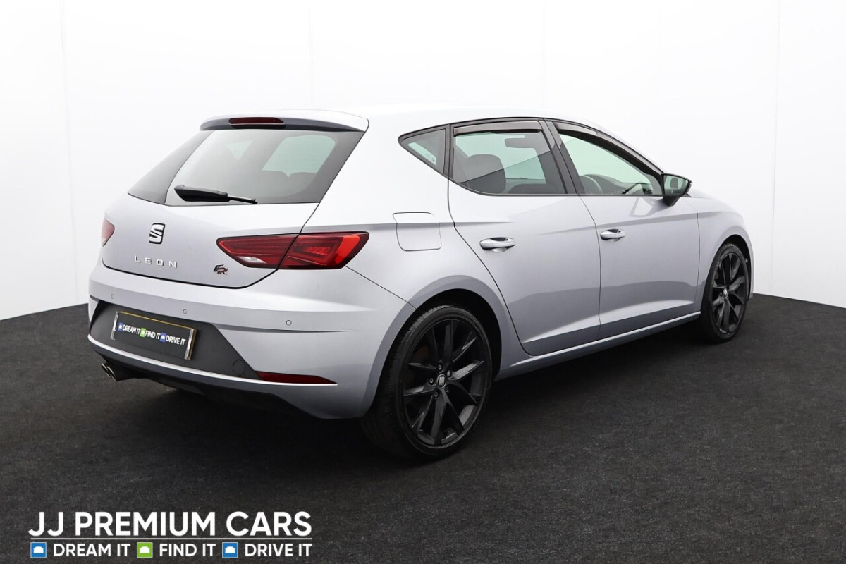 SEAT LEON 1.5 TSI EVO FR BLACK EDITION 5D 148 BHP F+R PARKING SENSORS, BLUETOOTH - 2020 - £12,500