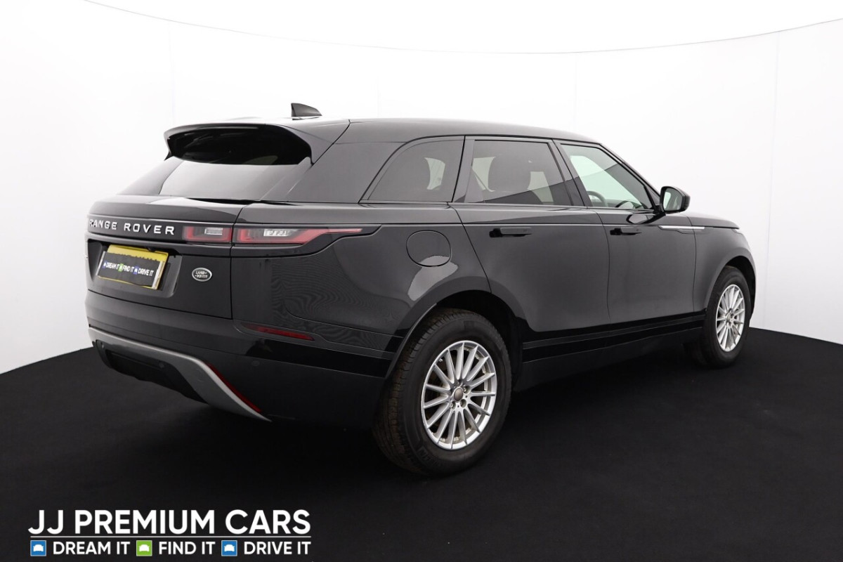 LAND ROVER RANGE ROVER VELAR 2.0 CORE 5D AUTO 178 BHP DAB RADIO, F+R PARKING SENSORS - 2019 - £21,801